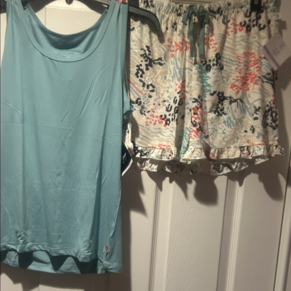 NWT Sz small echo green shortset pajamas